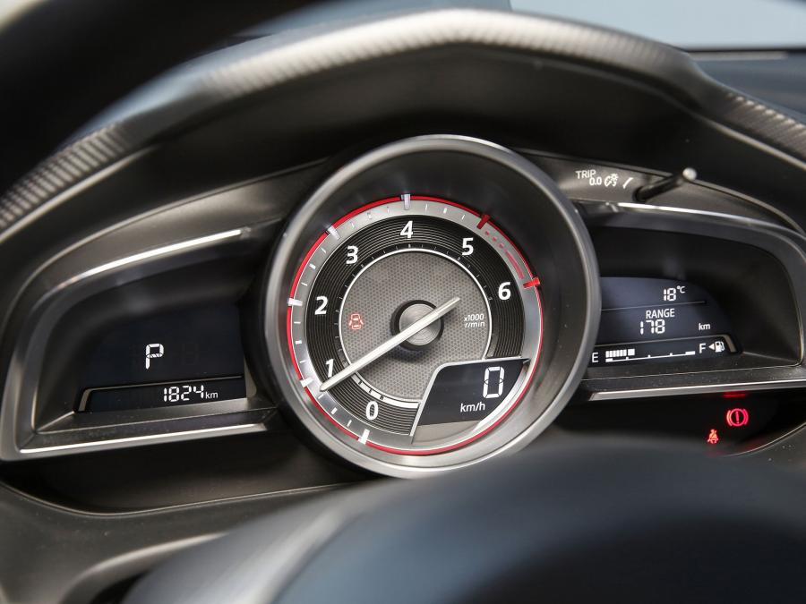  Mazda3 Hatchback 2014 года  (AU) (фото 8 из 30)